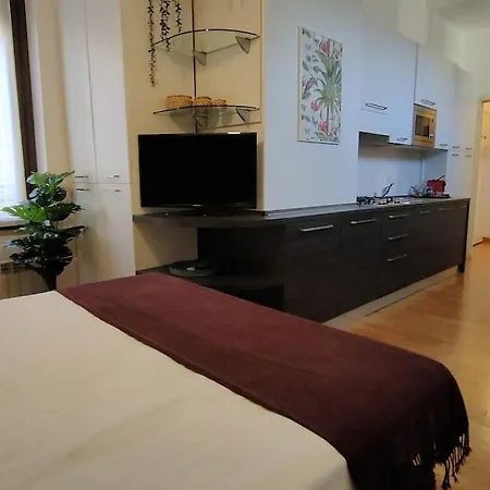 Apartment Porta Venezia Bilocale Ciliegia *